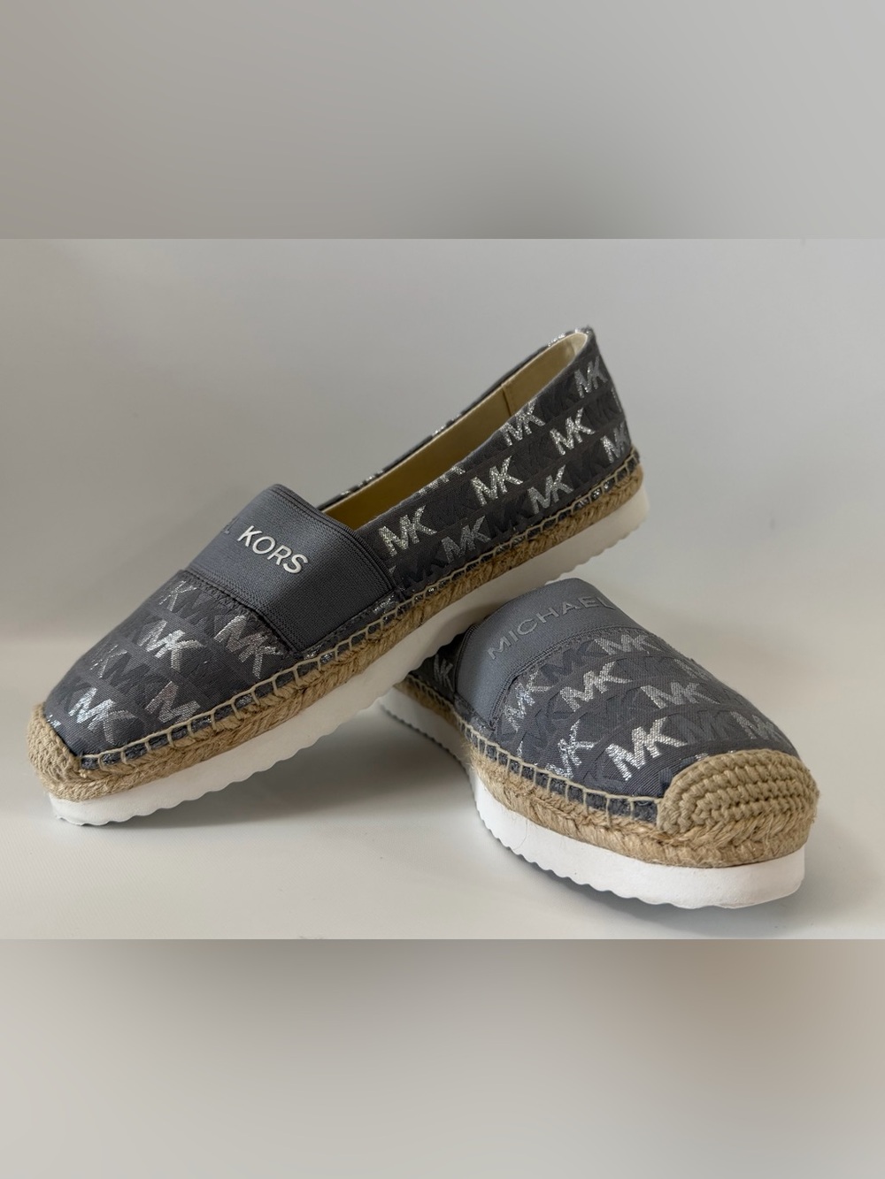 Michael Kors Women’s Size 8 Gray Silver MK Logo Espadrille Slip On Flats